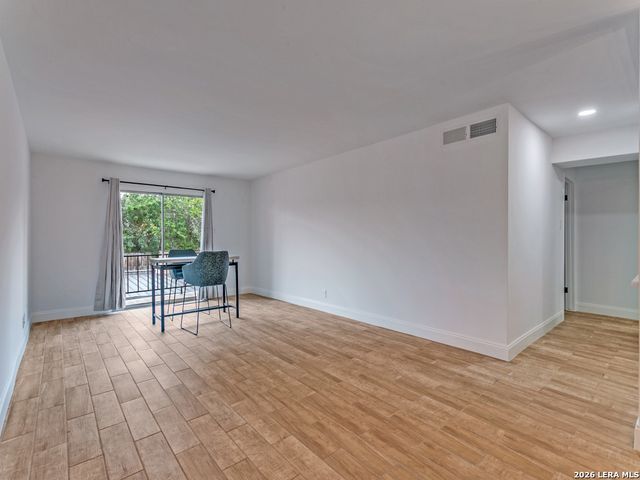 8058 Broadway Apt 255T, San Antonio, TX 78209