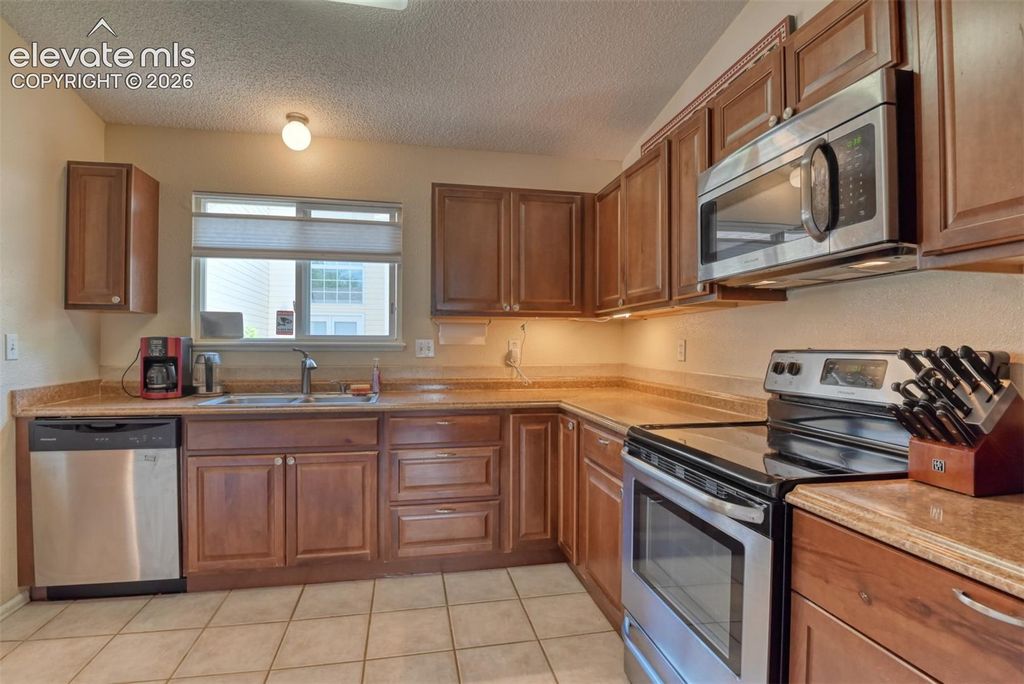 972 Columbine Avenue, Colorado Springs, CO 80904 — photo 5