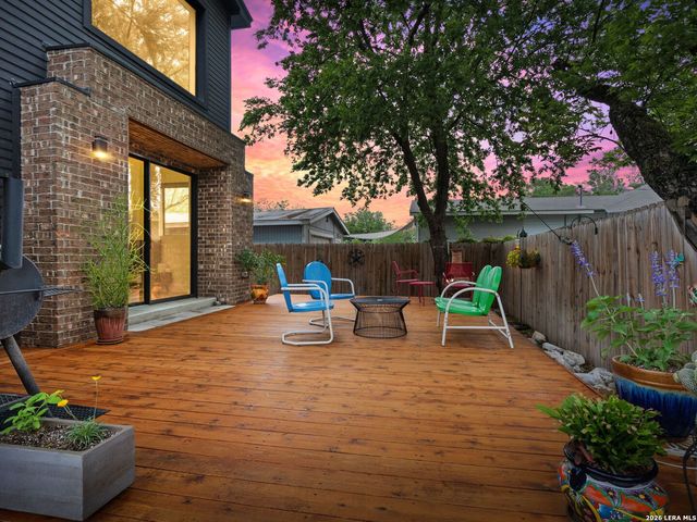 1119 DAWSON ST, San Antonio, TX 78202