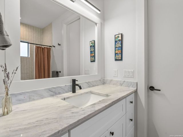 1119 DAWSON ST, San Antonio, TX 78202