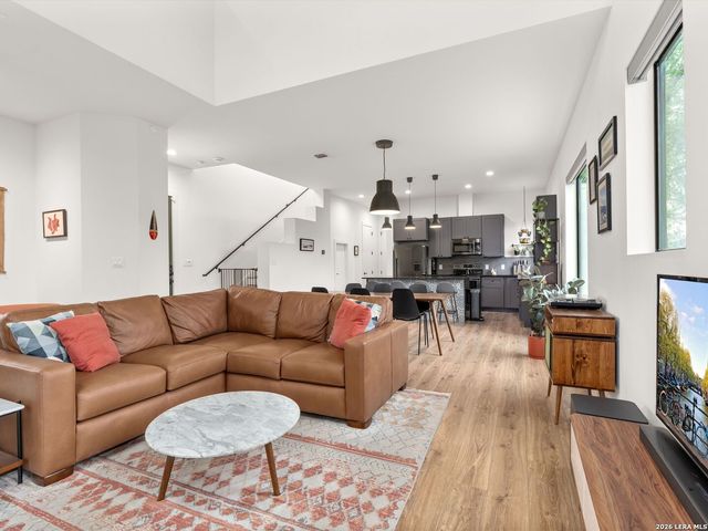 1119 DAWSON ST, San Antonio, TX 78202
