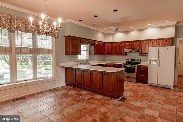 31 LONDONDERRY DR, Easton, MD 21601