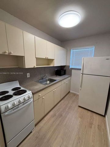 14140 NW 24th Ct 203, Opa-locka, FL 33054