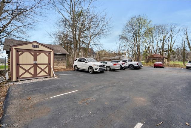 832 Michigan Avenue, Youngstown, OH 44504