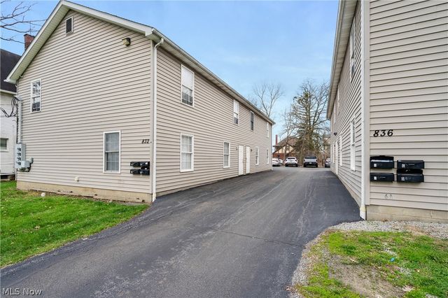 832 Michigan Avenue, Youngstown, OH 44504