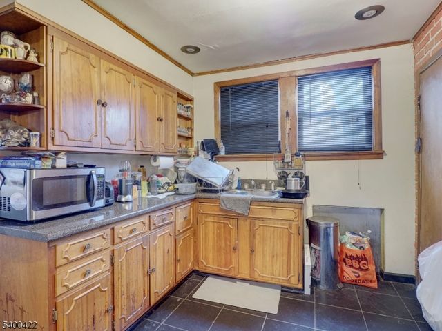 140 Carolina Ave, Irvington Twp., NJ 07111