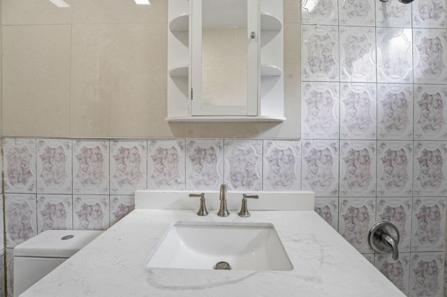 1525 NW 126th Street, North Miami, FL 33167