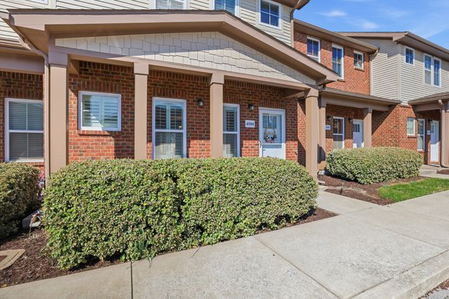 4104 George Buchanan Dr, La Vergne, TN 37086