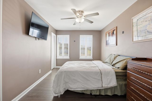 4104 George Buchanan Dr, La Vergne, TN 37086