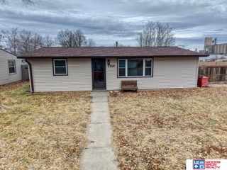 7330 Cuming Street, Lincoln, NE 68507