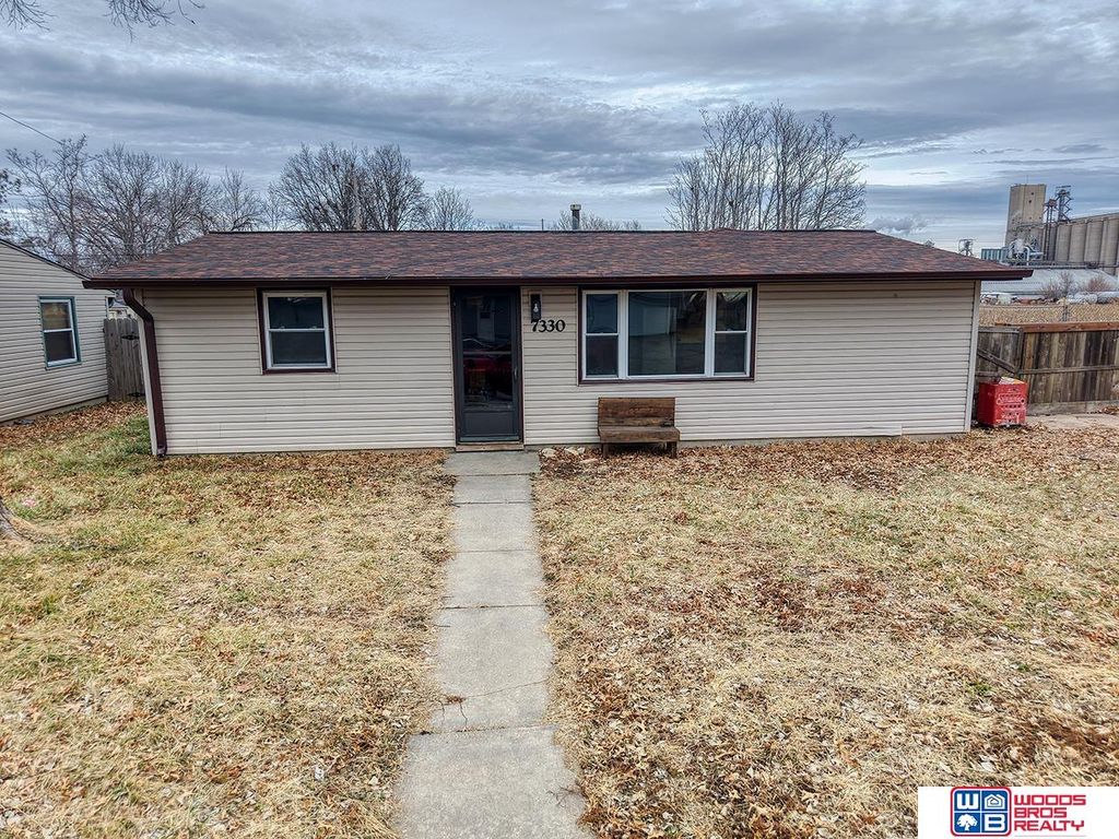 7330 Cuming Street, Lincoln, NE 68507