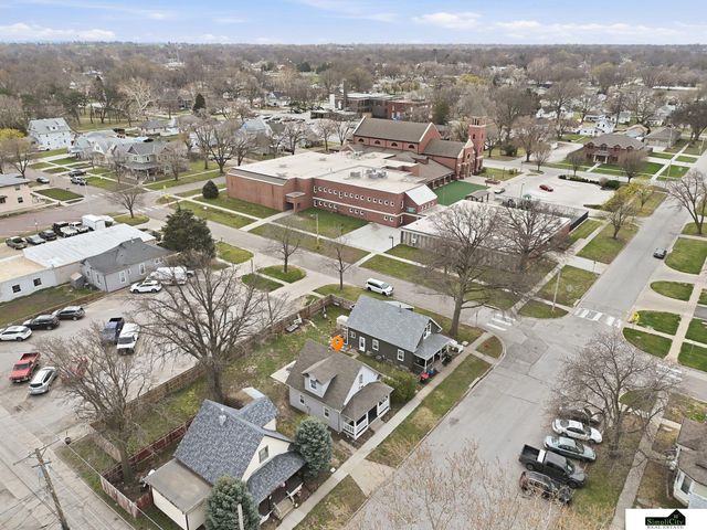 4308 N 61st Street, Lincoln, NE 68507