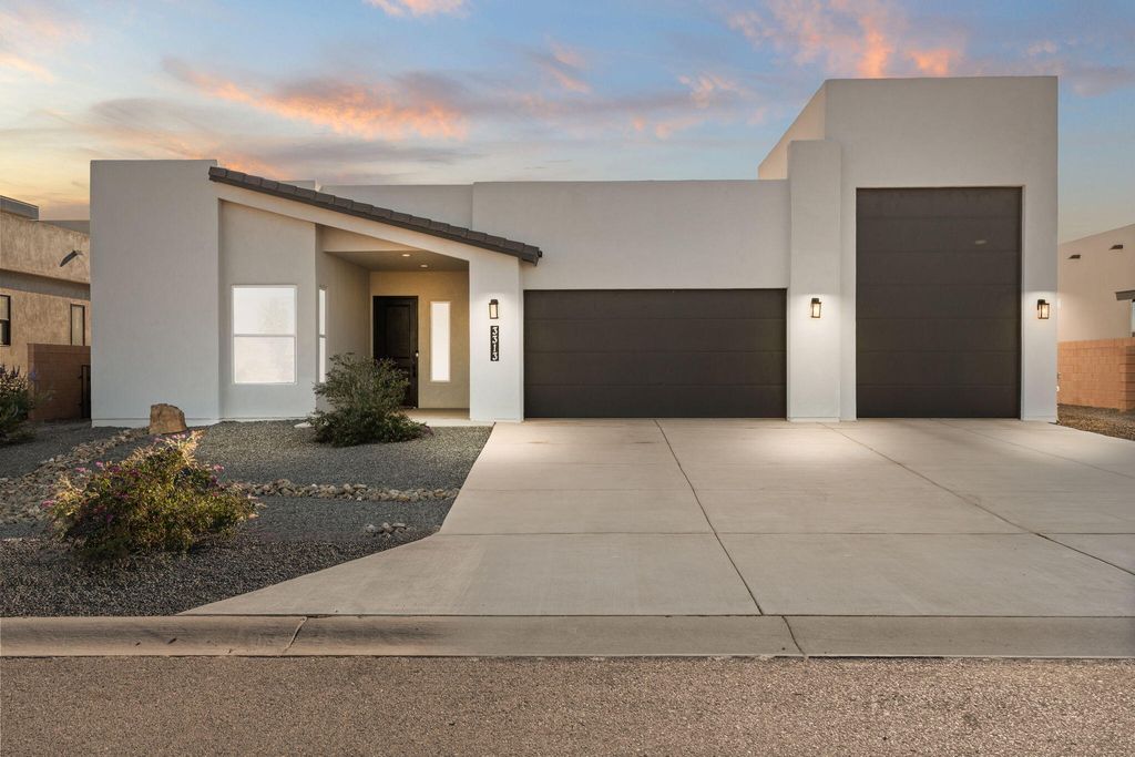 3313 FENNEL Road NE, Rio Rancho, NM 87144