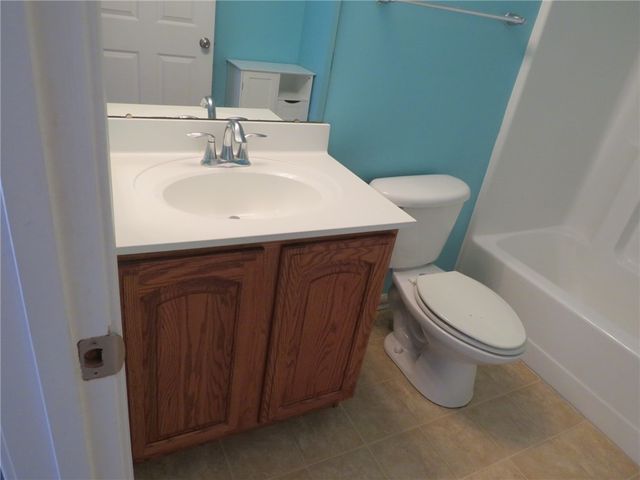 238 Maple Ridge Dr, Cecil, PA 15317