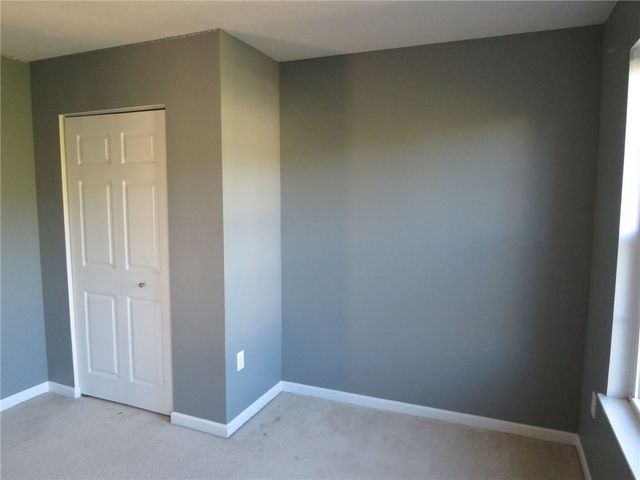 238 Maple Ridge Dr, Cecil, PA 15317