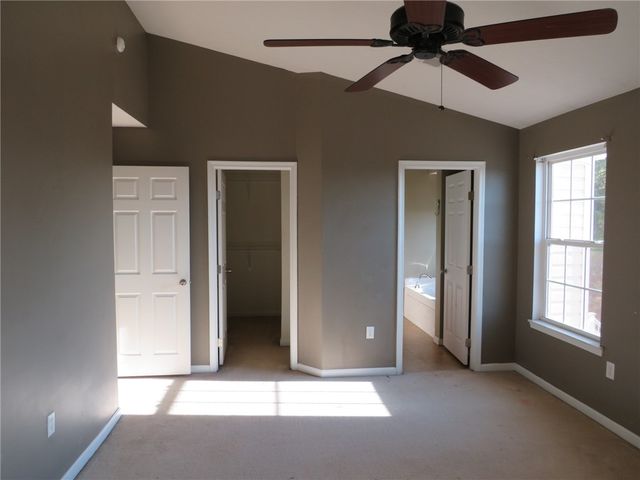 238 Maple Ridge Dr, Cecil, PA 15317