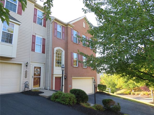 238 Maple Ridge Dr, Cecil, PA 15317