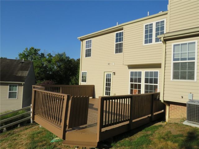 238 Maple Ridge Dr, Cecil, PA 15317