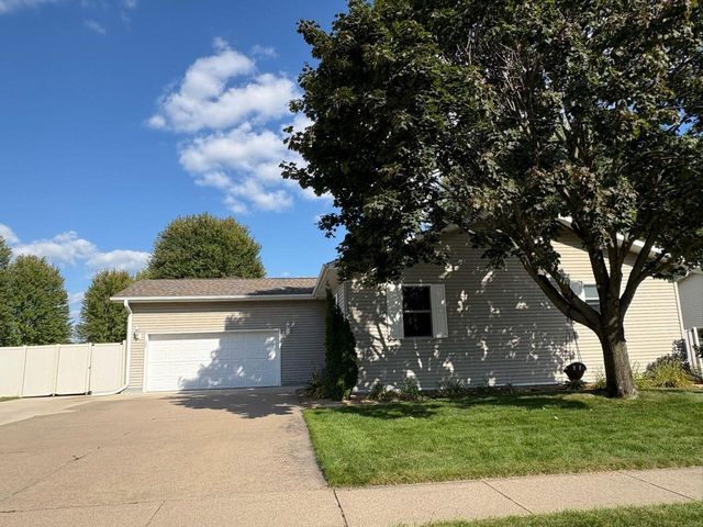 137 Acorn LANE, West Salem, WI 54669