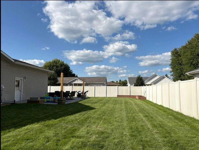 137 Acorn LANE, West Salem, WI 54669