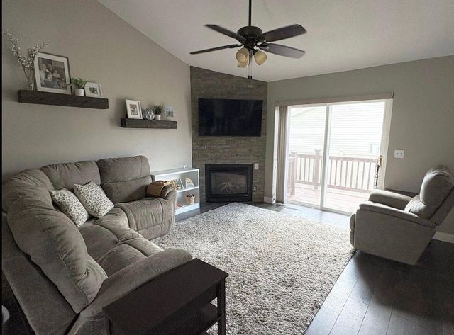 137 Acorn LANE, West Salem, WI 54669