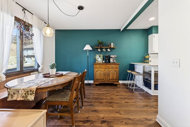 8 TOWER Circle, Council Bluffs, IA 51503