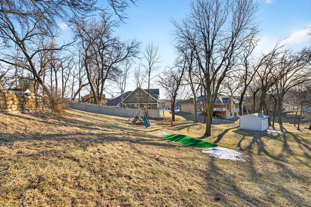 8 TOWER Circle, Council Bluffs, IA 51503