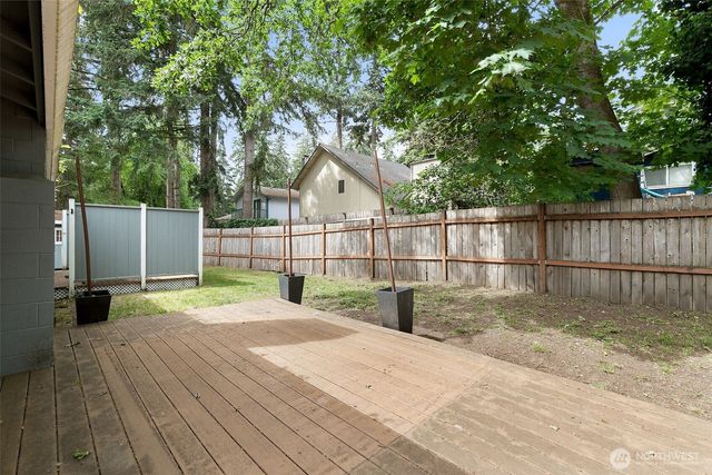3627 Princeton Court SE, Lacey, WA 98503