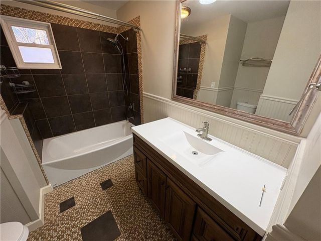 19608 E 30th Street S, Independence, MO 64057