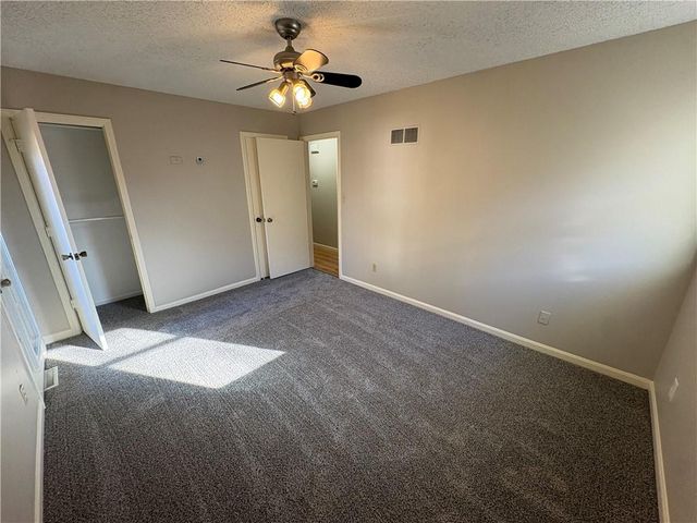 19608 E 30th Street S, Independence, MO 64057