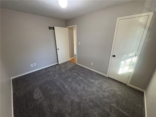 19608 E 30th Street S, Independence, MO 64057