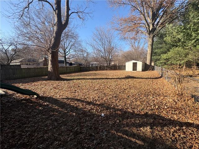 19608 E 30th Street S, Independence, MO 64057