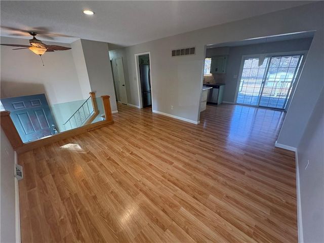 19608 E 30th Street S, Independence, MO 64057