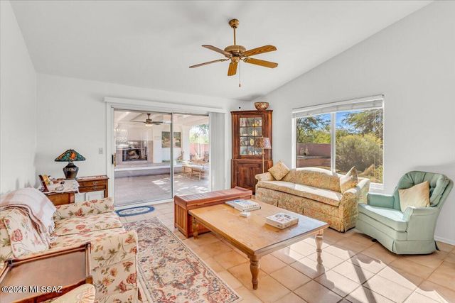 9840 N Stageline Trail, Tucson, AZ 85742