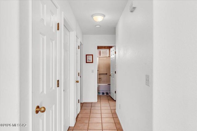 9840 N Stageline Trail, Tucson, AZ 85742