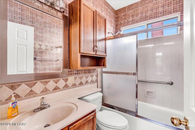 9840 N Stageline Trail, Tucson, AZ 85742