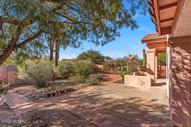 9840 N Stageline Trail, Tucson, AZ 85742