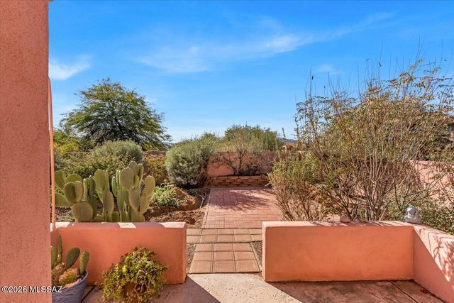 9840 N Stageline Trail, Tucson, AZ 85742