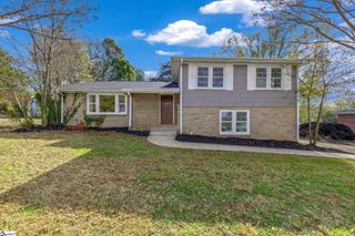 24 North Harbor Drive, Greenville, SC 29611