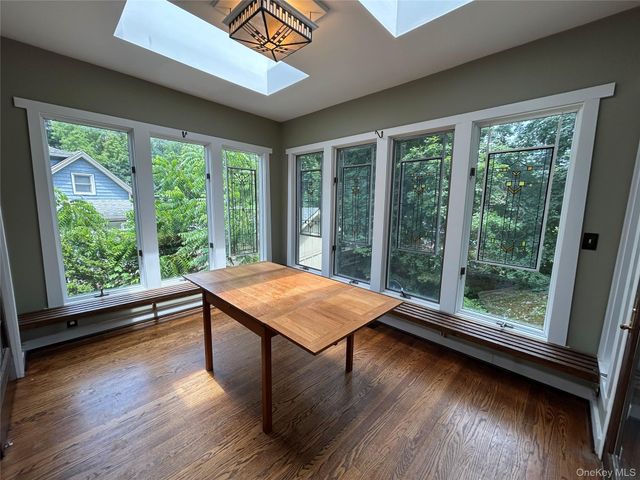 207 Prospect Avenue, Sea Cliff, NY 11579