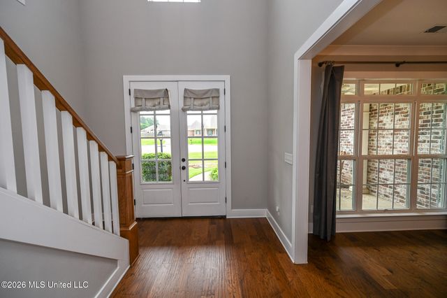 4938 Pleasant Breeze Drive, Olive Branch, MS 38654