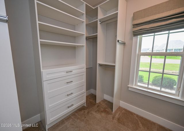 4938 Pleasant Breeze Drive, Olive Branch, MS 38654