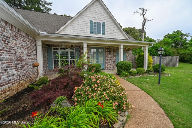 4938 Pleasant Breeze Drive, Olive Branch, MS 38654