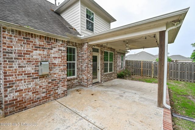 4938 Pleasant Breeze Drive, Olive Branch, MS 38654
