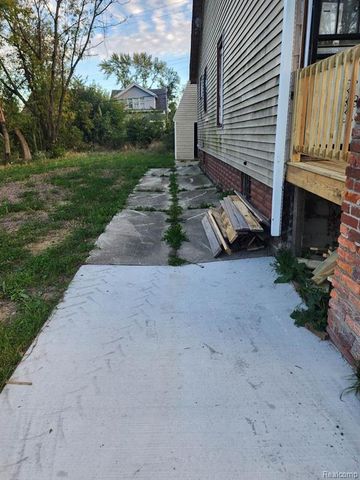 12584 Wade Street, Detroit, MI 48213