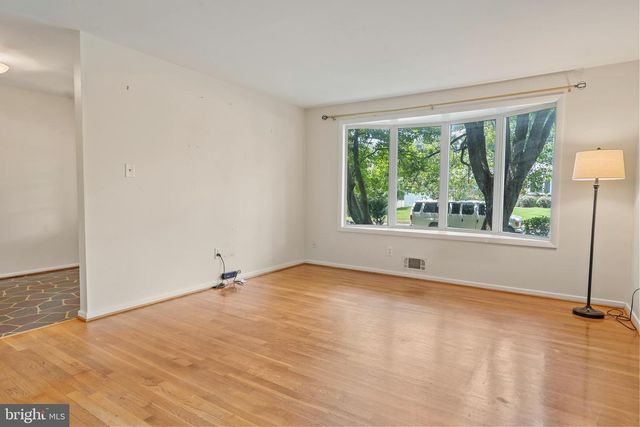 2623 DEPAUL DR, Vienna, VA 22180