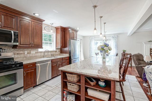 40 MOHAWK AVE, Clementon, NJ 08021