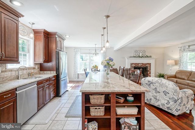 40 MOHAWK AVE, Clementon, NJ 08021