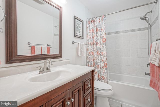 40 MOHAWK AVE, Clementon, NJ 08021