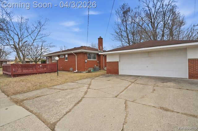 19947 Woodbine Street, Detroit, MI 48219